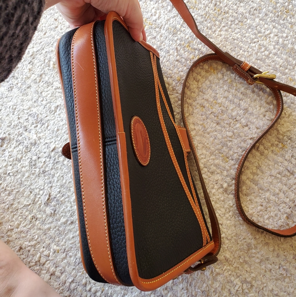 SOLD* Dooney & Bourke Vtg Two-Toned Equestrian Bag - Picture 13 of 16